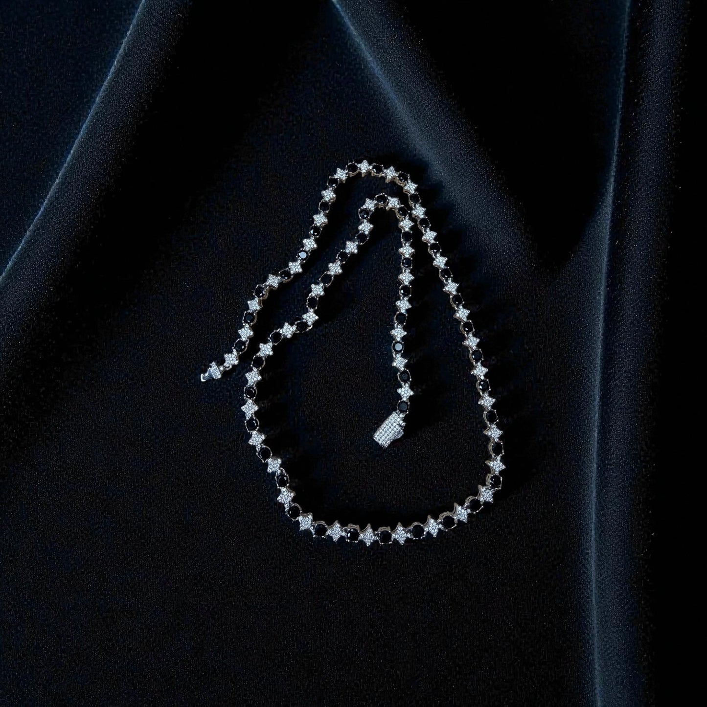 The Noir Etoile Diamond Chain